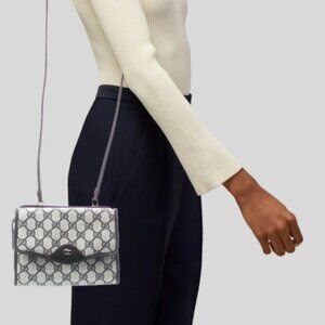 100% Authentic Gucci GG Supreme Crossbody Bag -